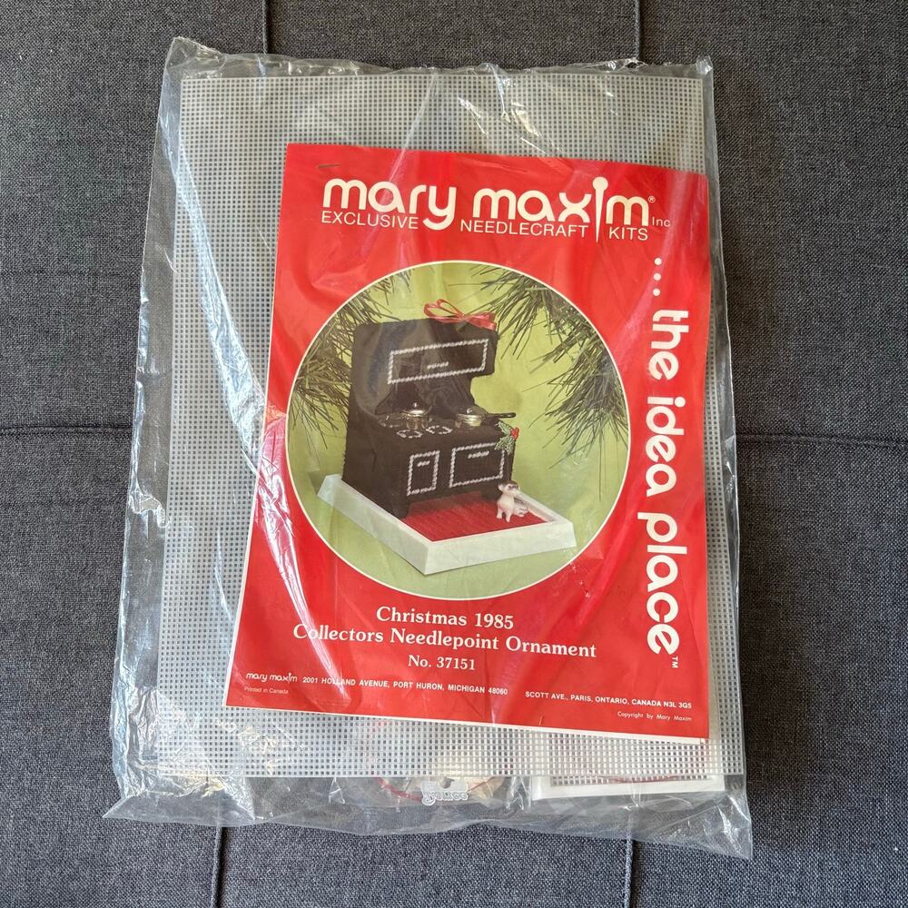 Old Fashioned Stove Christmas 1985 Ornament Vintage Needlepoint Kit Mary Maxim